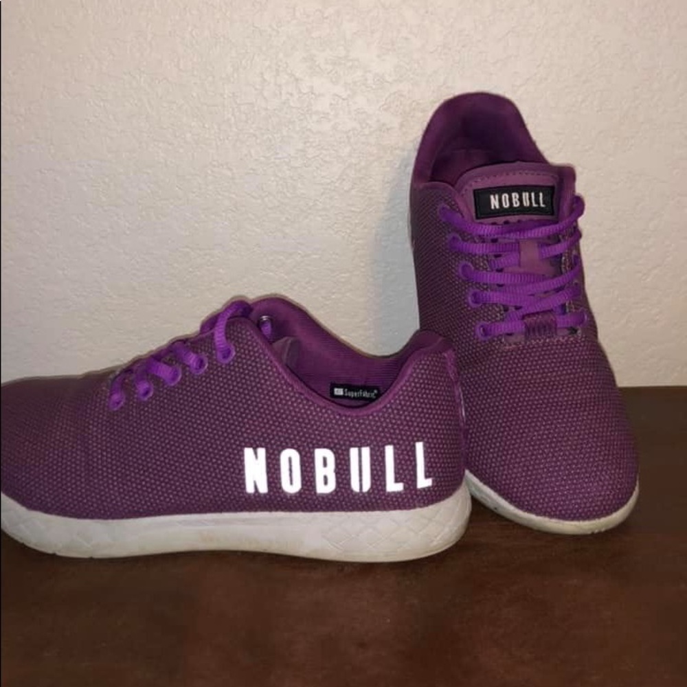 No Bull shoes. Sz 8
